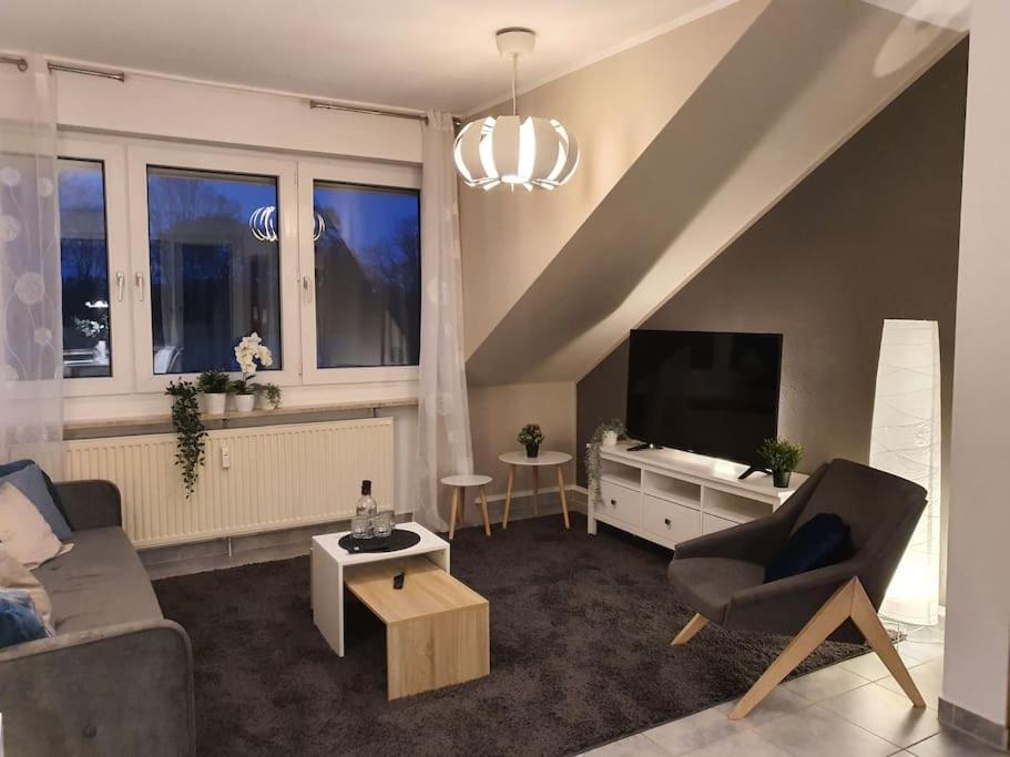 Modernes Und Ruhiges Appartement Mit Loggia Marl Bagian luar foto