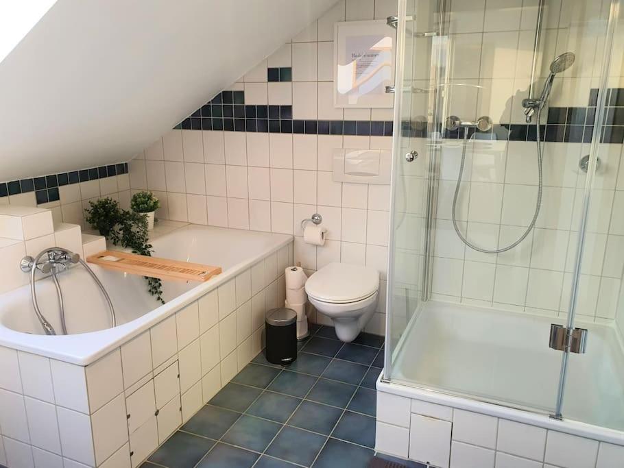 Modernes Und Ruhiges Appartement Mit Loggia Marl Bagian luar foto