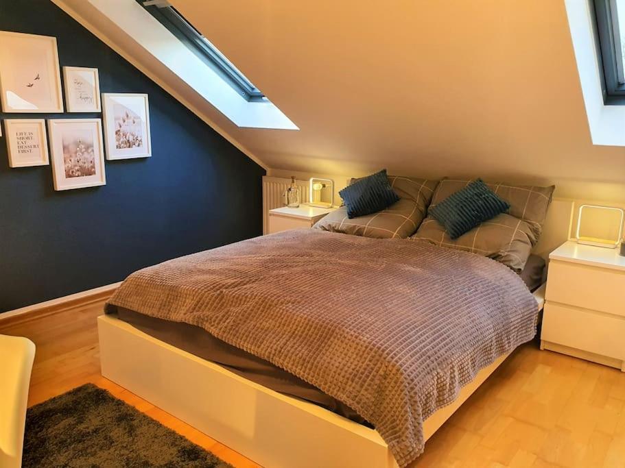 Modernes Und Ruhiges Appartement Mit Loggia Marl Bagian luar foto